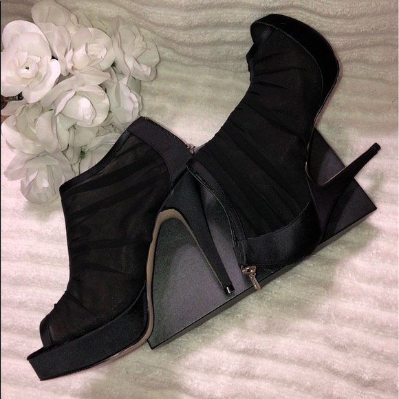 New Chinese Laundry Platform Stilettos - Picture 3 of 14